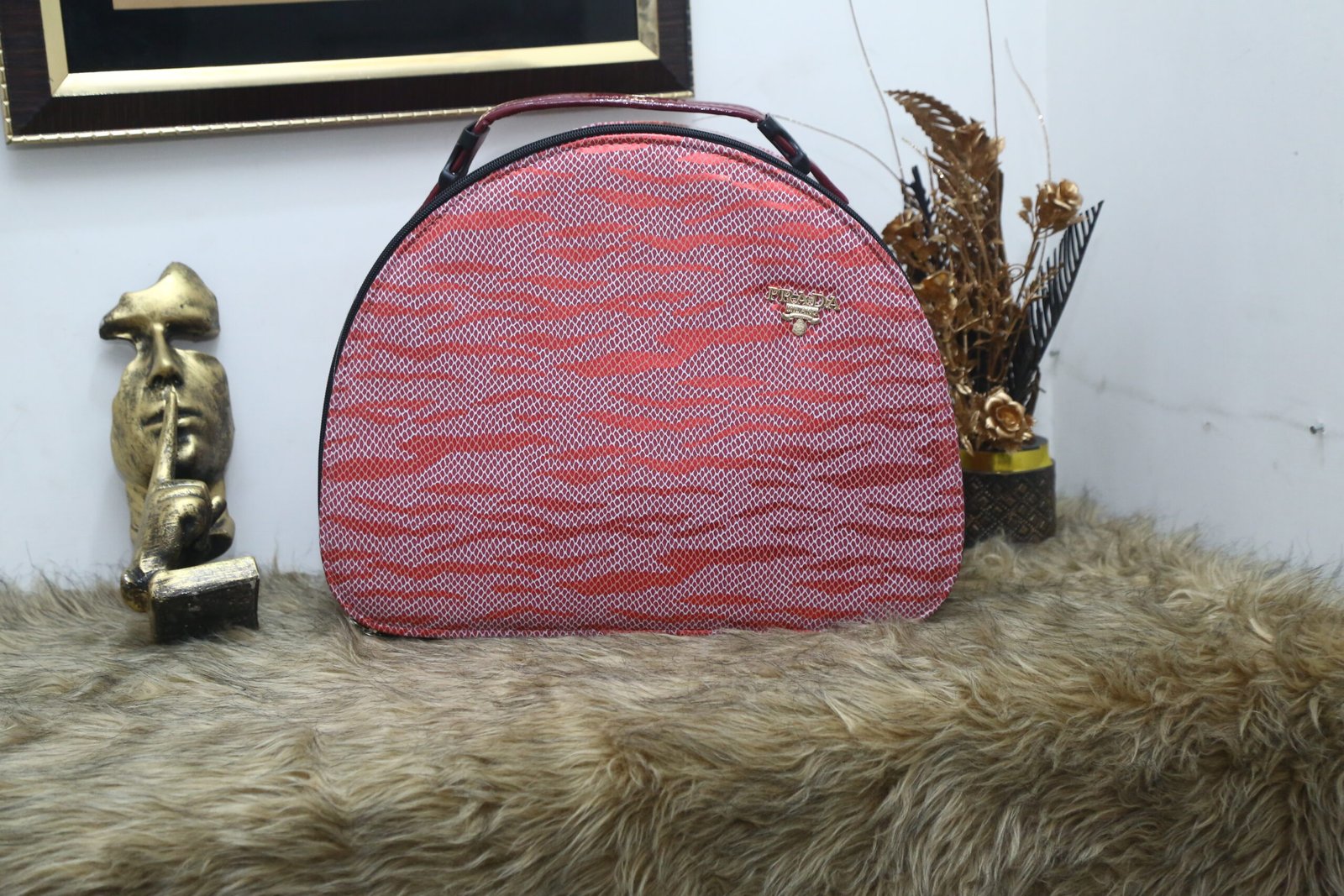 D-Shaped Silver Glitter Cosmetic Case